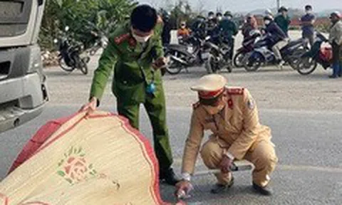 Công an truy tìm lai lịch người phụ nữ tử vong sau va chạm ô tô