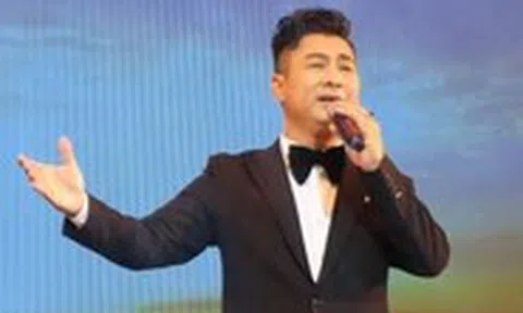 Live show Ánh dương soi sáng của Lê Anh Tuấn với những ca khúc về Bác Hồ